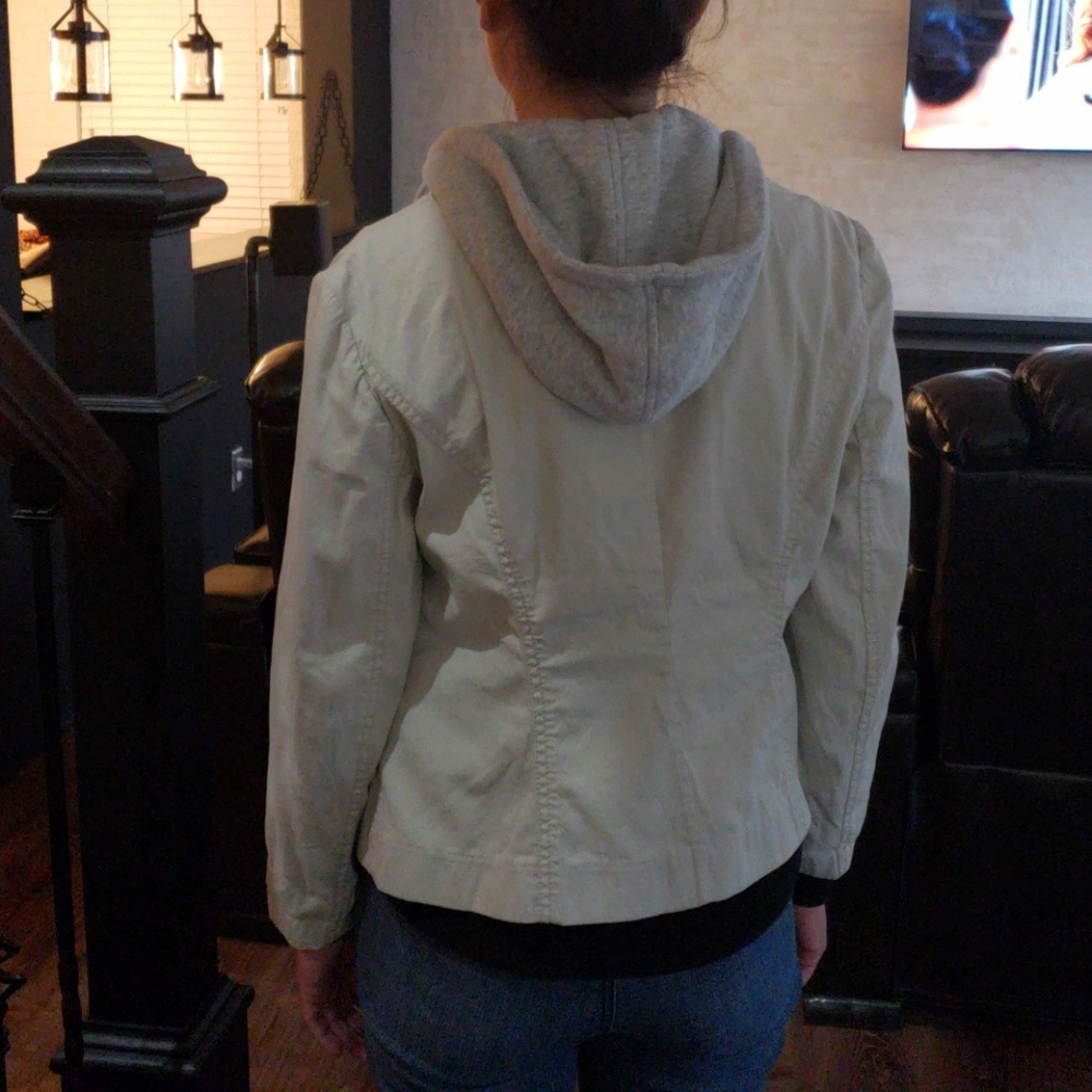 Michael Kors Beige Jacket Hooded Size Medium. - Picture 4 of 8
